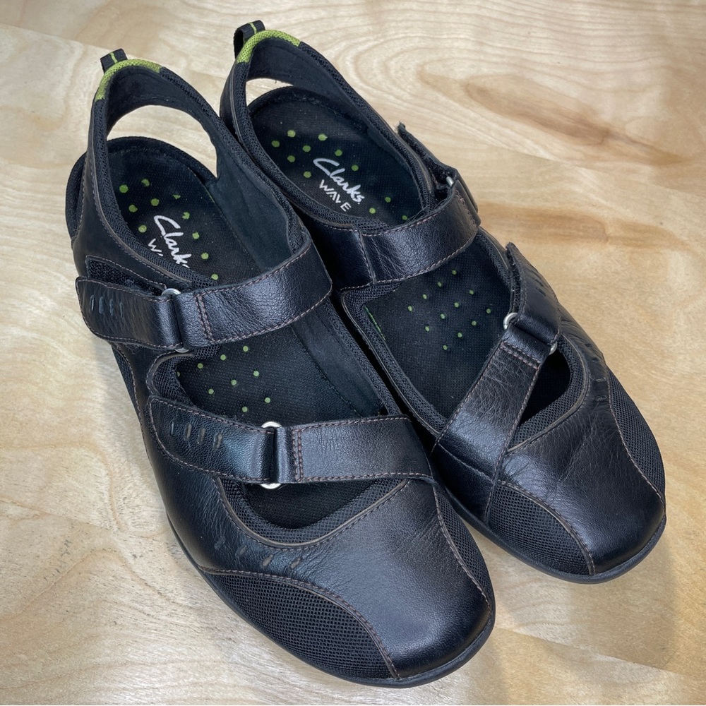 Clarks Wave Closed Toe Leather Sandals - Black